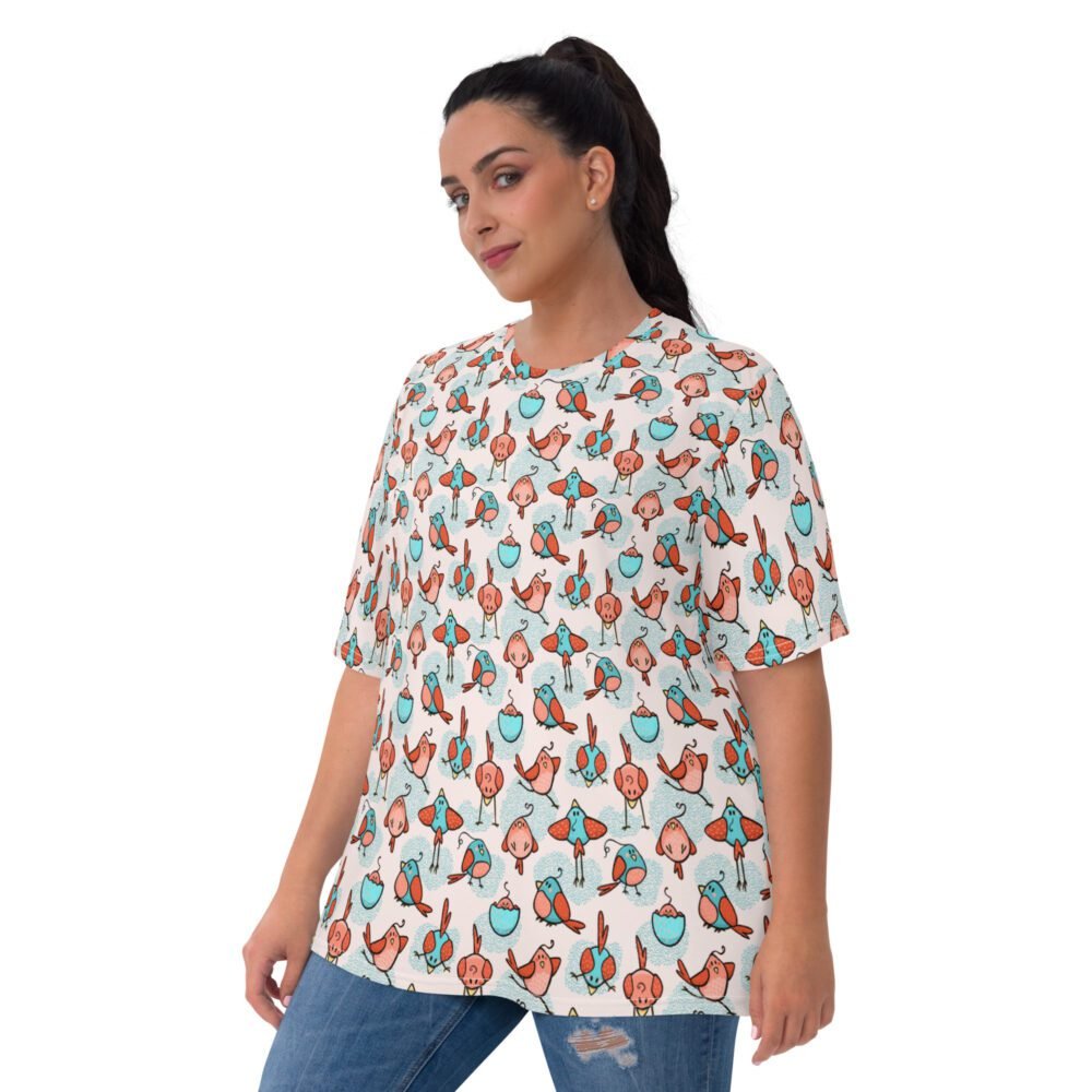 Tweeting in Style: Women's Bird Print T-shirt